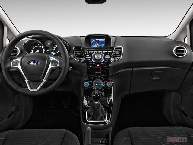Ford Fiesta_Салон