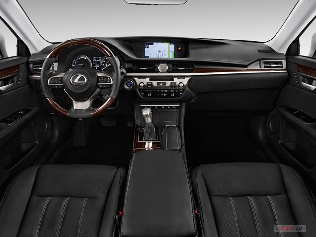 Lexus ES300H_Салон