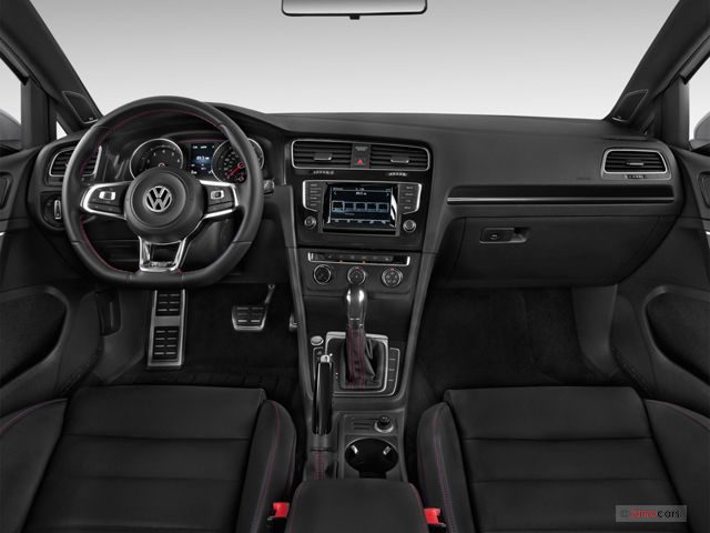 Volkswagen_GTI_Салон